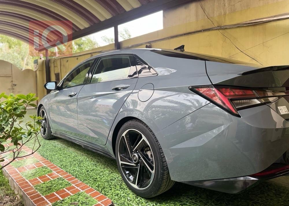 هیوندای ئەلەنترا